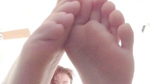 CurvyElvishGirl - AUDIO JOI - jerk off to my feet - Watch Online