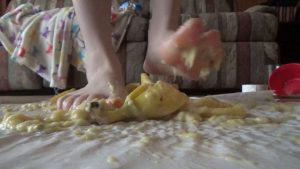 CurvyElvishGirl - Banana Stomping Messy Feet - Watch Online