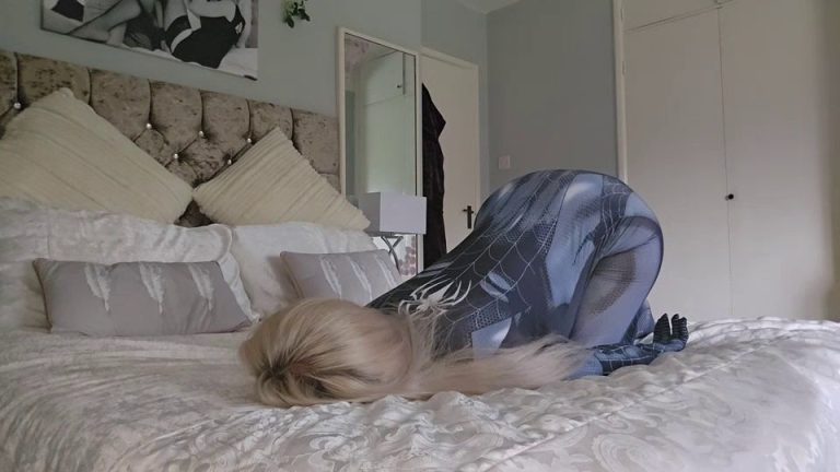 Lexi Snow - Exhausted Spider Woman - Watch Online