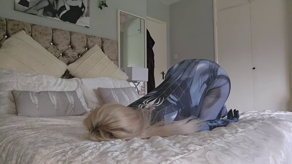 Lexi Snow - Exhausted Spider Woman - Watch Online