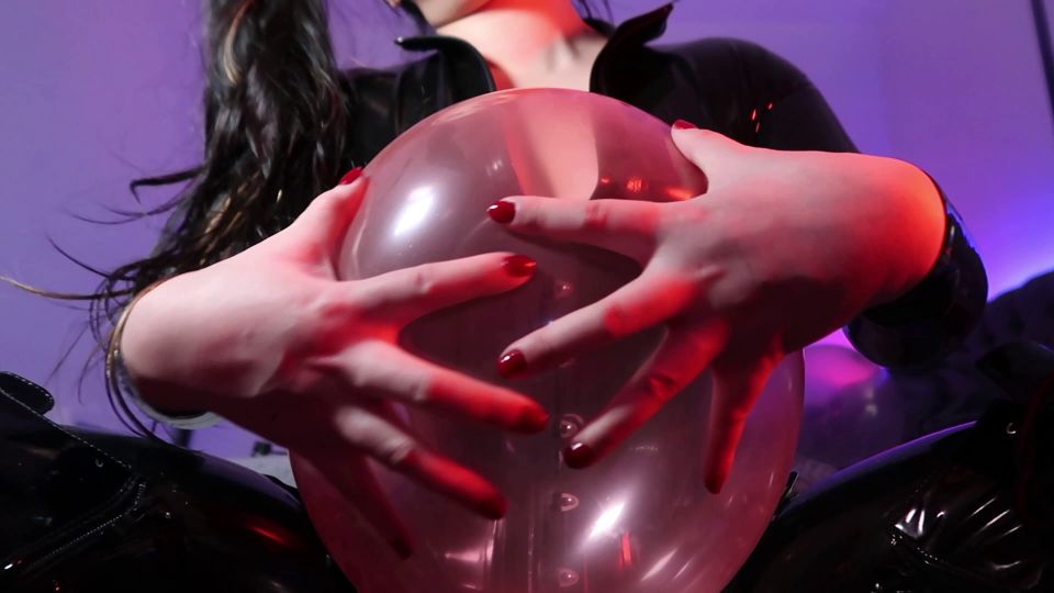 ClaudiaHon - Watch me pop them all - Watch Online