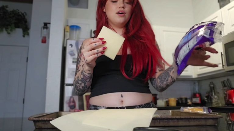 Ginger Rae xoxo - POV Cheese Fetish and Vore - Shrinking - Ginger Rae - Watch Online