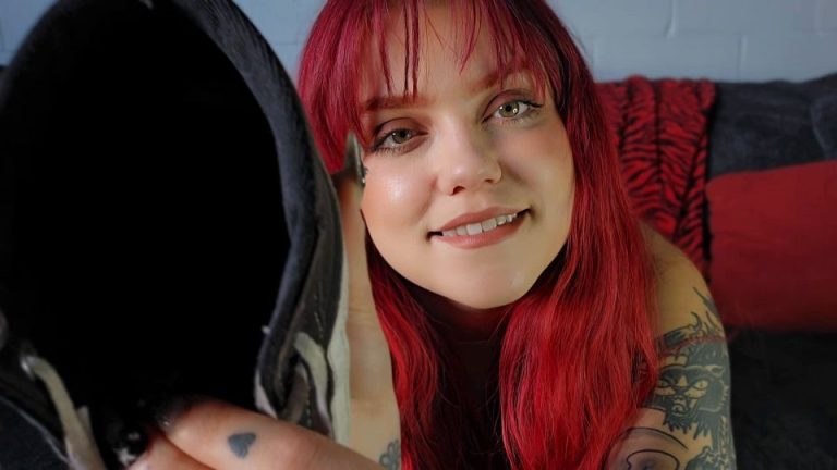 Ginger Rae xoxo - Dirty Stinky Sneaker Worship - Watch Online