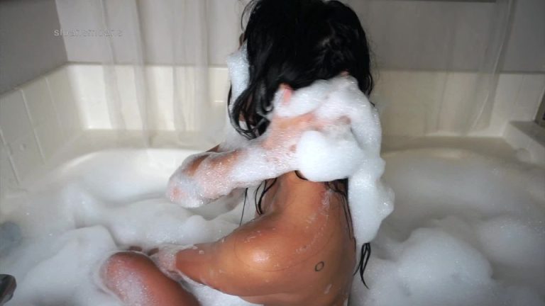 sloane sabbath - bubble bath tease - Watch Online
