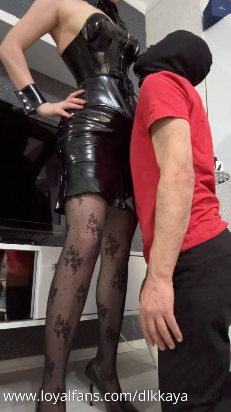 Goddess Dlkkaya - Dilek Kaya - Skin Licking - Watch Online