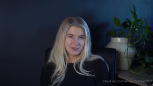 Kinky Mistress Sofia - Sofia JOI With CEI - Watch Online