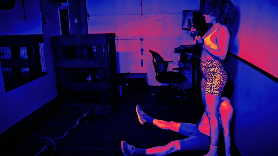 Ballbusting Bianca - Dominabianca - Sweaty Ass Worship Ballbusting Workout With Bonus Farts - Watch Online