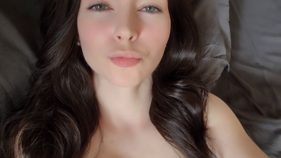TheTinyFeetTreat - ASMR - Kissing Your Girlfriend - Watch Online