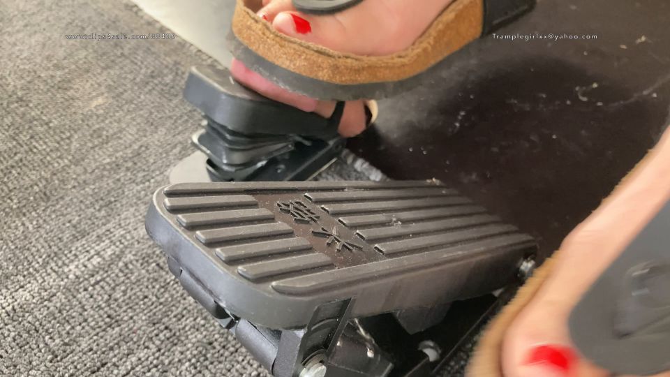 A Pedal Pumping Shoejob - CBT Cock crush and Shoe fetish with well worn and dirty Birkenstock Gizeh Sandals - Watch Online