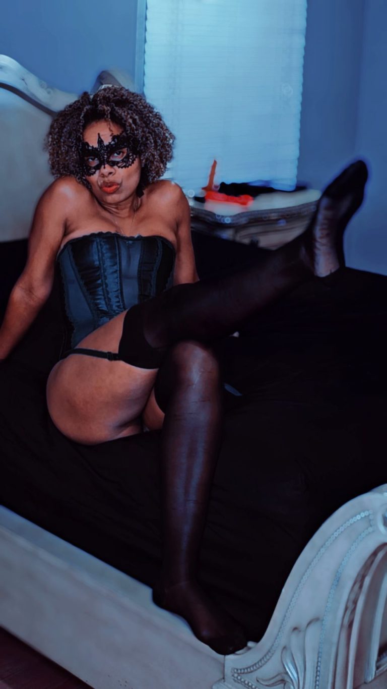 Ballbusting Bianca - Dominabianca - Simp Paypig Loser Humiliation - Watch Online