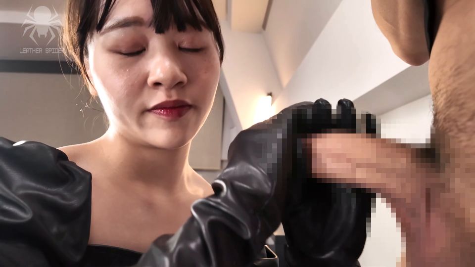LEATHERSPIDER - Leather glove gal Yua - Special Edition - Leather glove gal ejaculates a lot with handjob and blowjob Leather gloves are sticky with sperm - Watch Online