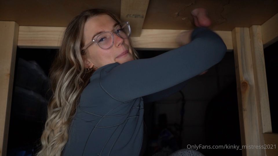 Kinky Mistress Sofia - Speed Bag With Balls! - Watch Online