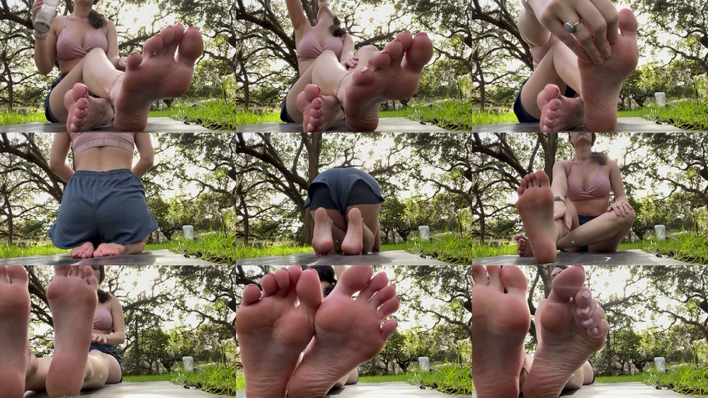 Dani Divinity - Drinking my coffee and ignoring you with my filthy feet in your face while I warm up