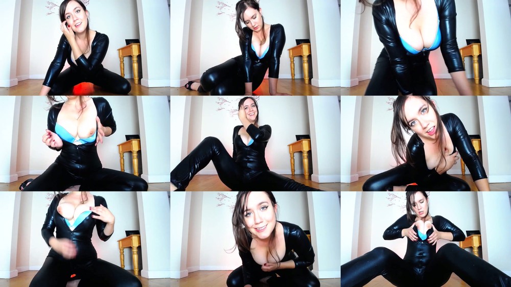 Natashas Bedroom - Seduced By My Latex Covered Tits
