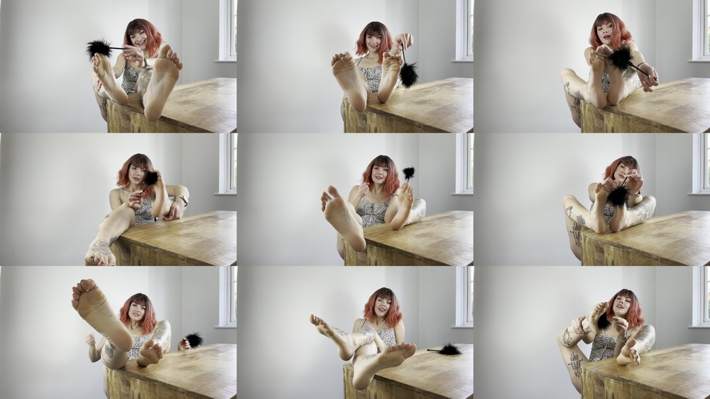 Yourhikerbabe - Barefoot Feather Tickling with JOI
