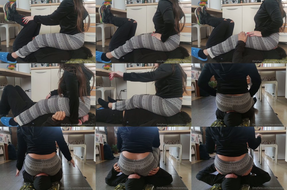 Dea Veronica - If You Really Want To Breath That Bad You Better Lift My Ass