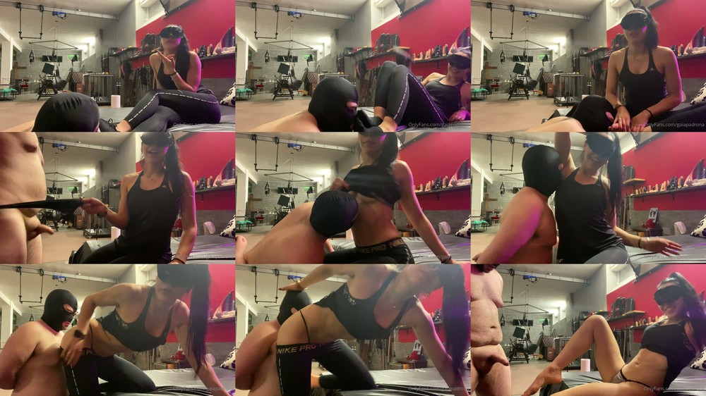 Mistress Gaia - Gaia Padrona In Scene - Lick My Sweaty