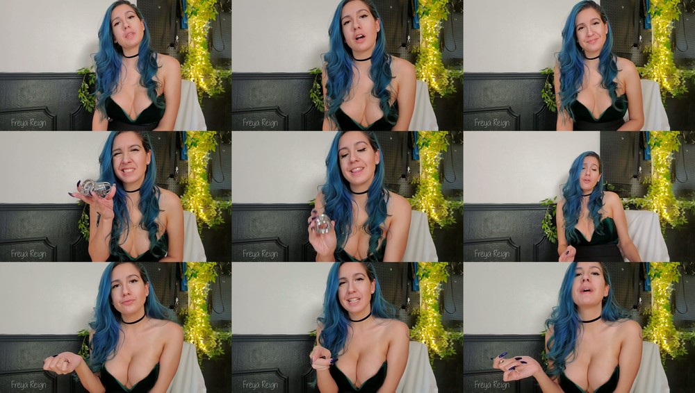 Freya Reign - Gift of A Locked Up Cock Femdom