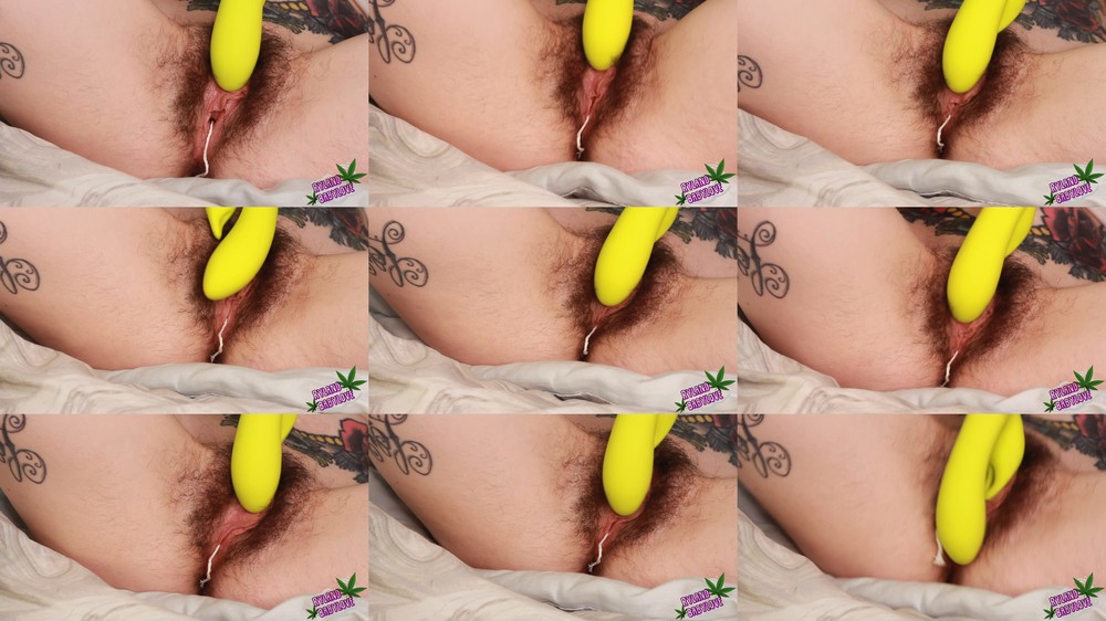 Ryland BabyLove - Hairy Tampon Insertion Close Up