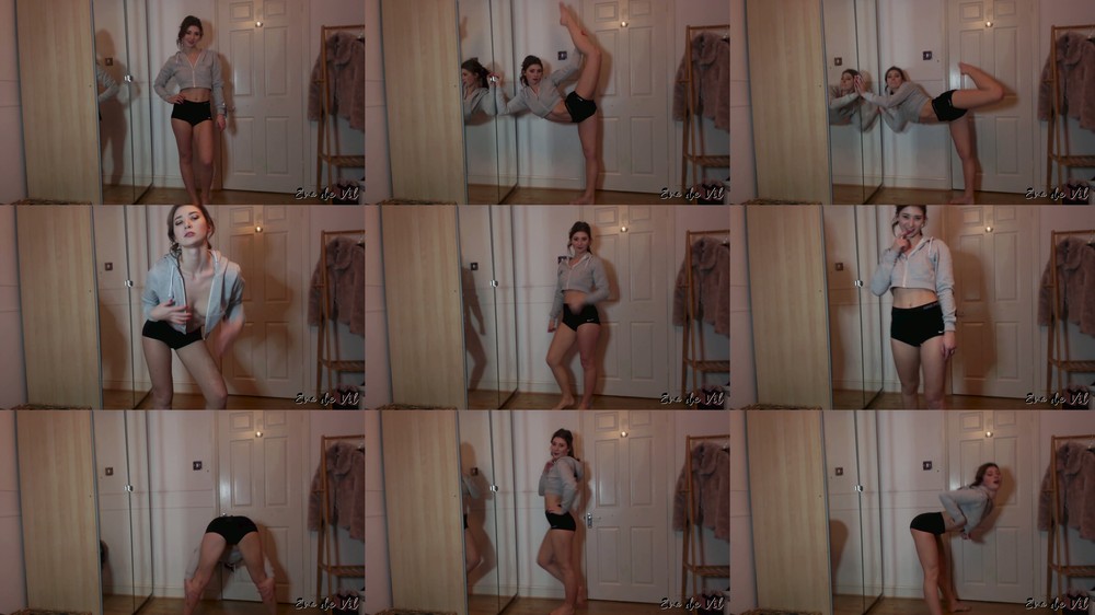 Eva de Vil - Boasting about my flexibility