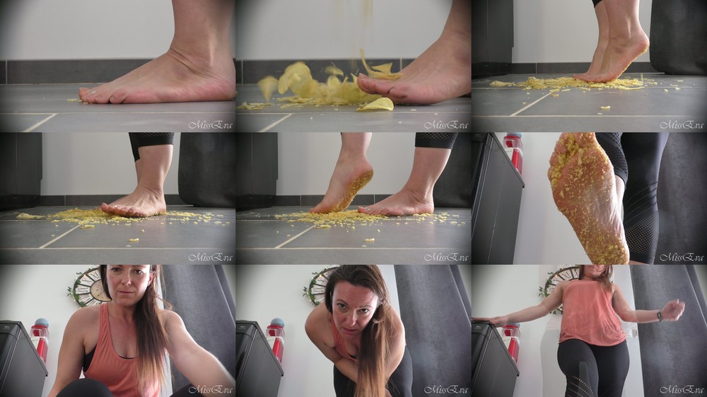 France Goddess Eva - Crushing chips Rabaissement