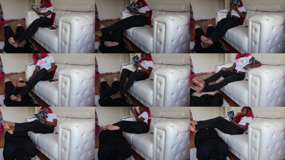 Tierra Doll - Queen Veiny Feet - Couch Ignore