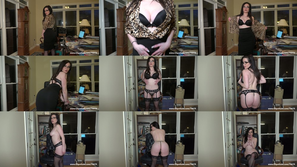 Jasmin Jai Studios - Librarian Strip Tease