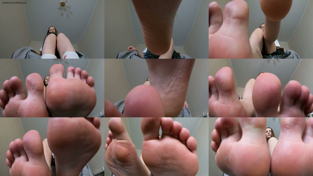 Bossy Girls - Margot - Foot smell torment Pov