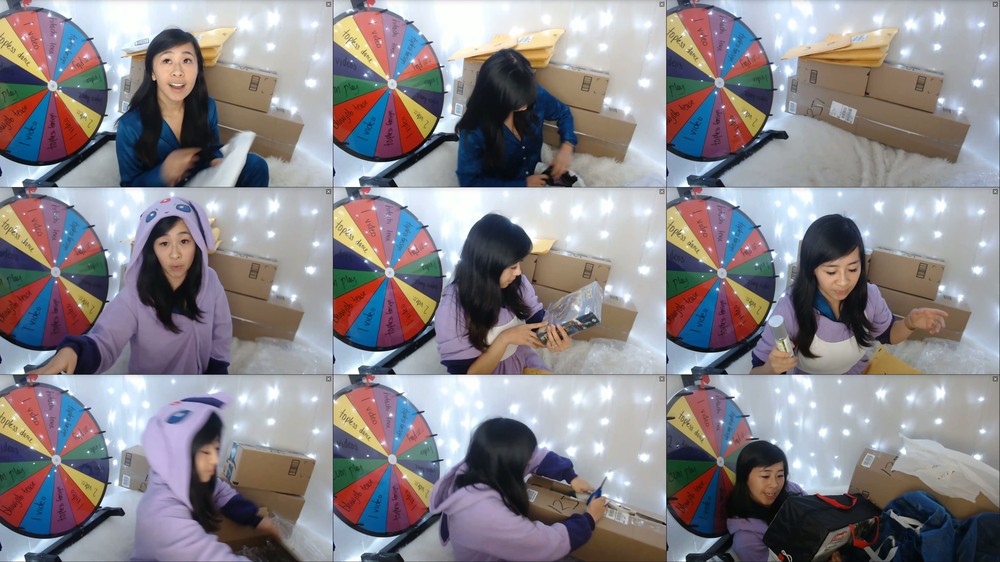 Kaedia Lang - Belated Christmas Present Opening Stream