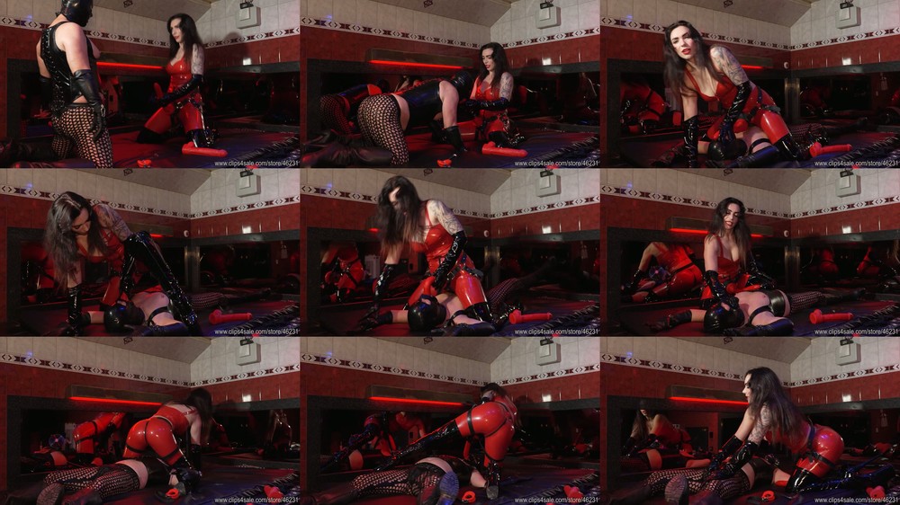Strap On Bitch - Queen Chiara Bella - Kinky Mouth Fucking