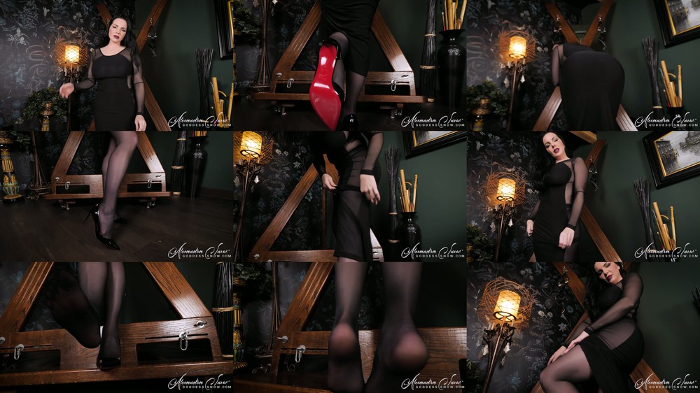 Goddess Alexandra Snow - Pathetic Pantyhose Worship