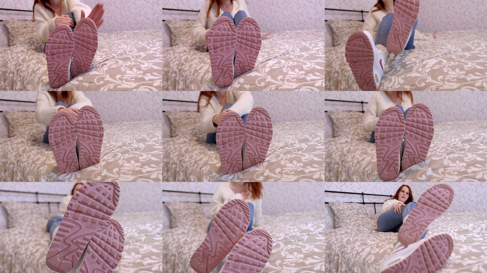 Goddess Julia - Dirty shoe licker