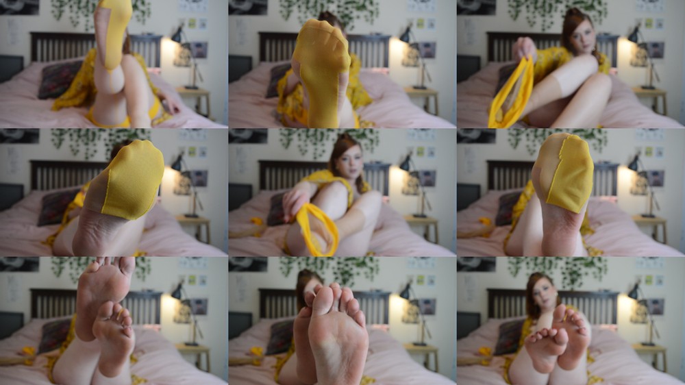 Rita Peach - Redhead Pinup Foot Tease Short