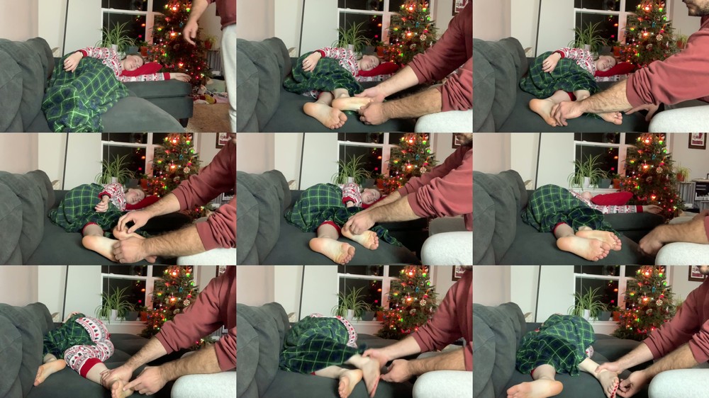 itskinkerbell - Dreaming Tickle