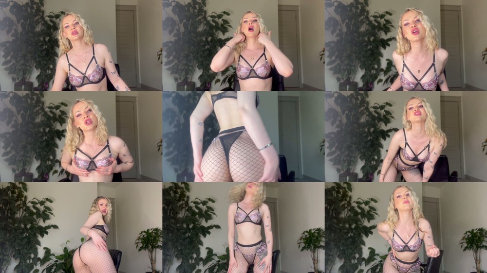 THEcherrygirl - Jerk it next to her